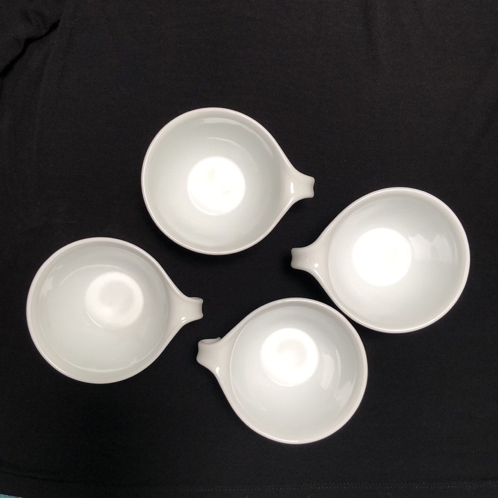 Corelle White (4) hook handle stacking cups winter frost white